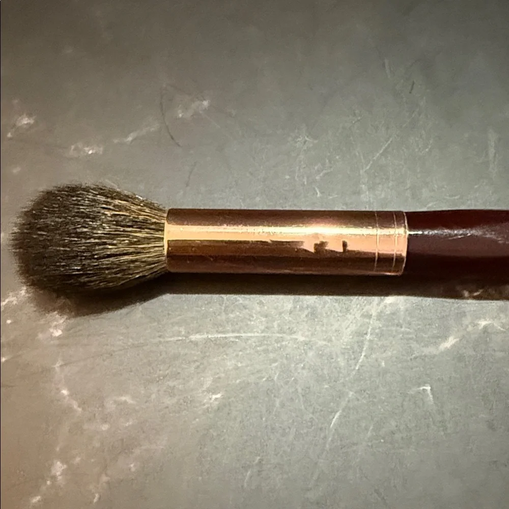 Charlotte Tilbury Powder & Sculpt Brush Makeup Brush